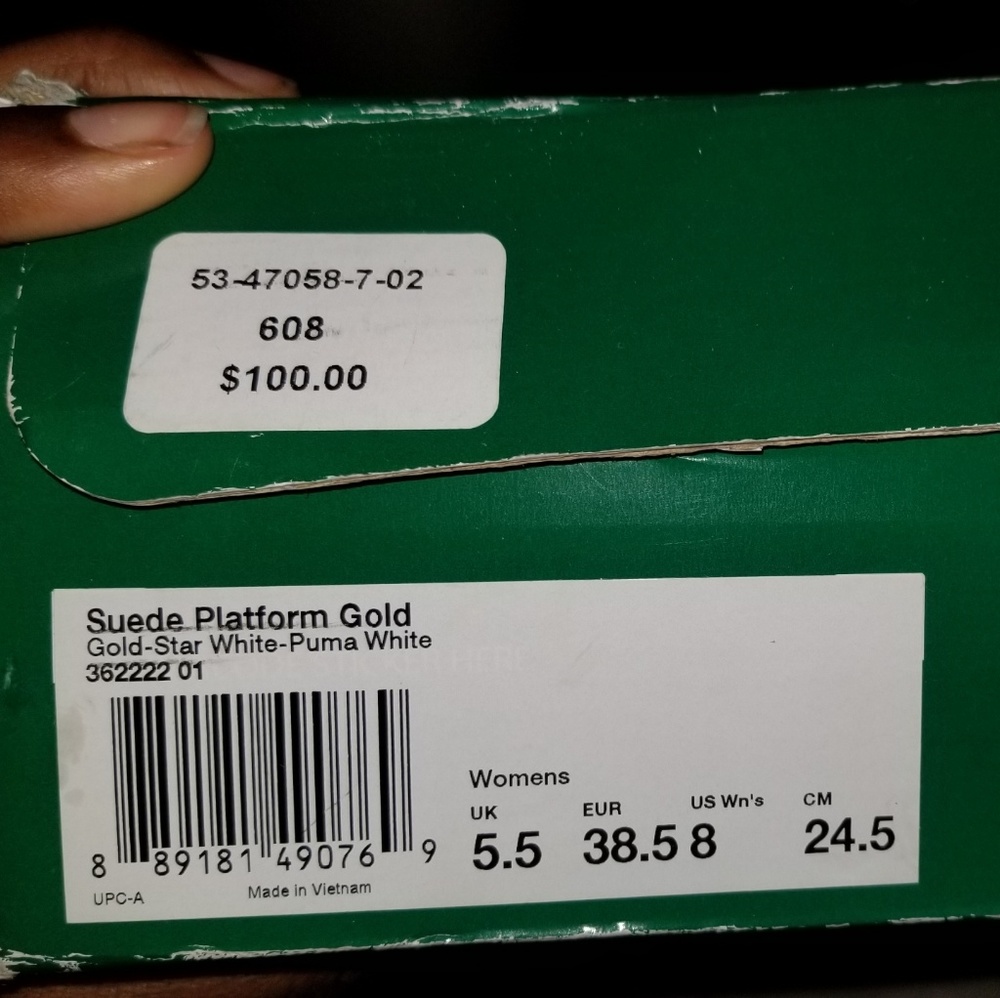 Sneakers - Picture 1 of 3